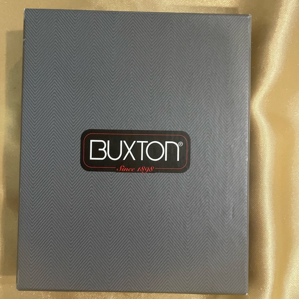 Buxton Men’s Wallet in Box New